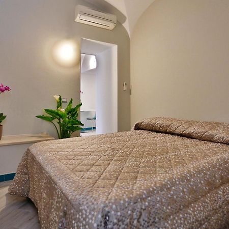 Amalfi Apartments Design Centro Storico Екстериор снимка